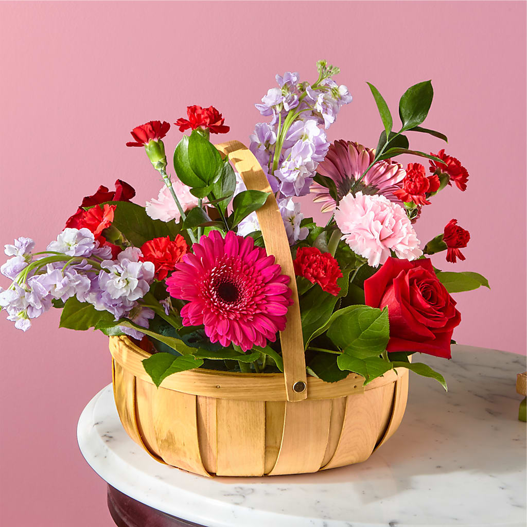 Pink Picnic Basket – Oceanside Florist, Oceanside NY