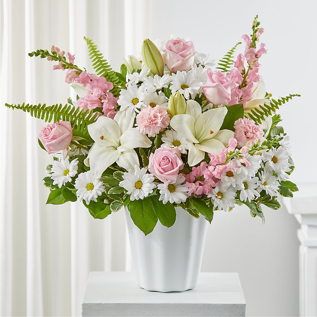 Soft Touch Tabletop Basket – Oceanside Florist, Oceanside NY