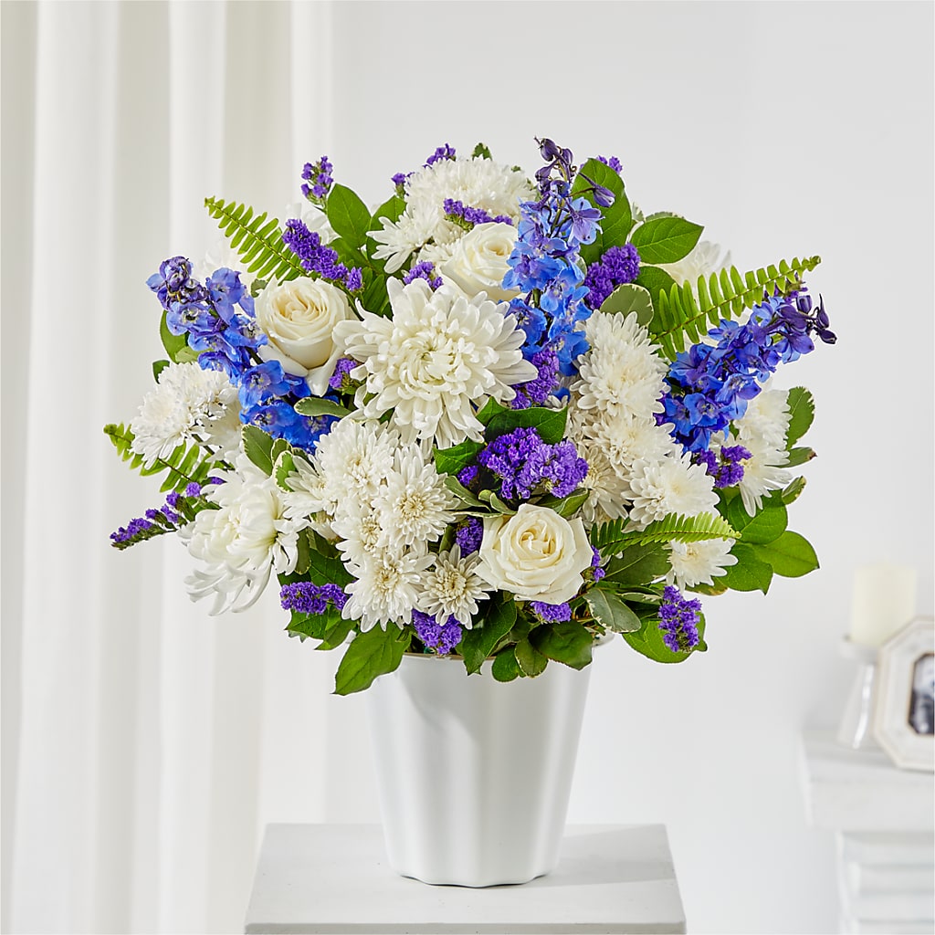 Hold Dear Tabletop Basket – Oceanside Florist, Oceanside NY
