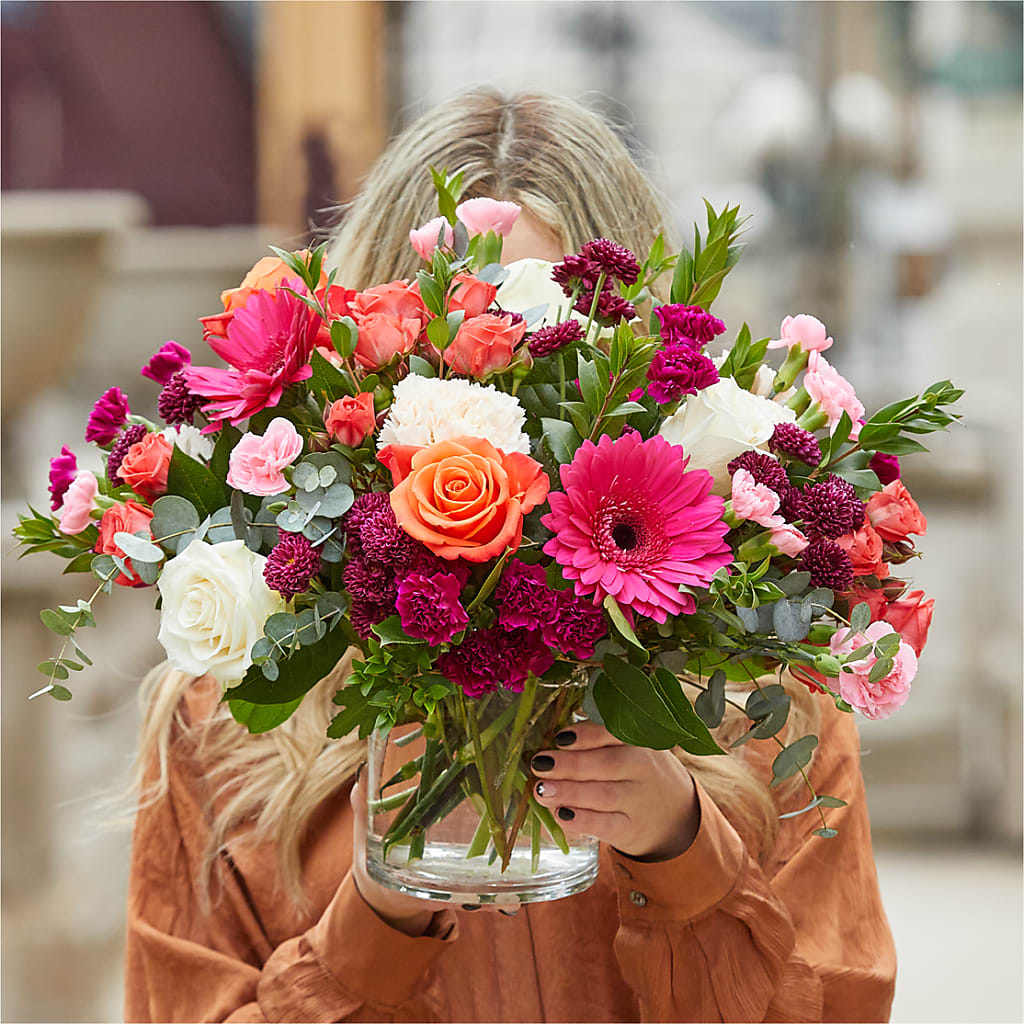 Smell the Roses Bouquet –  Oceanside Florist, Oceanside NY